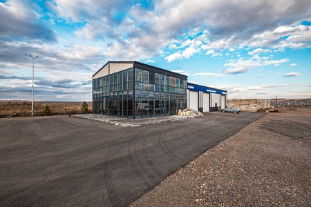 Торгово-офисное здание "СибАвто"